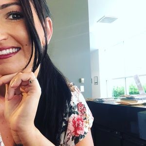 Meet your Posher, Lacey